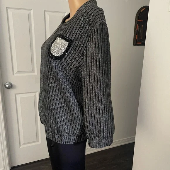 Sweater - Picture 3 of 3